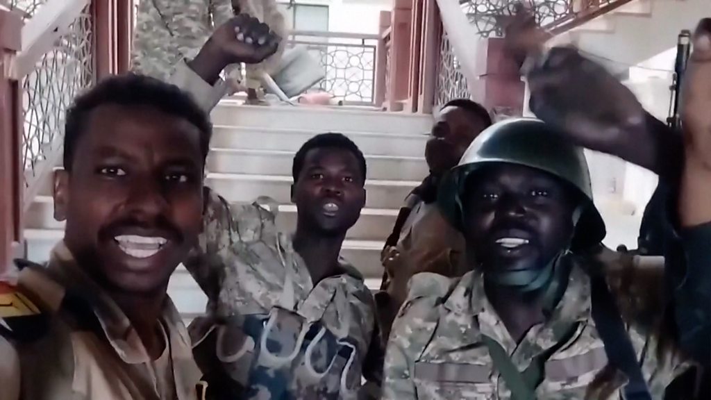 Sudan Army Tightens Control of Khartoum as Rivals Retreat