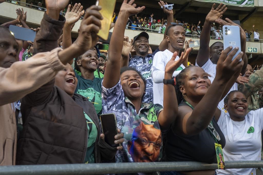 Supporters of Jacob Zuma (News Central TV)