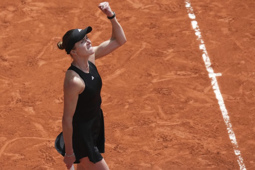 Svitolina Saves Match Points to Knock Out Paolini at Roland Garros