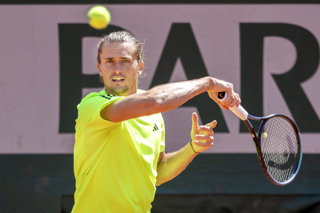 Top Seed Sinner Outclasses Bublik to Reach French Open Semis