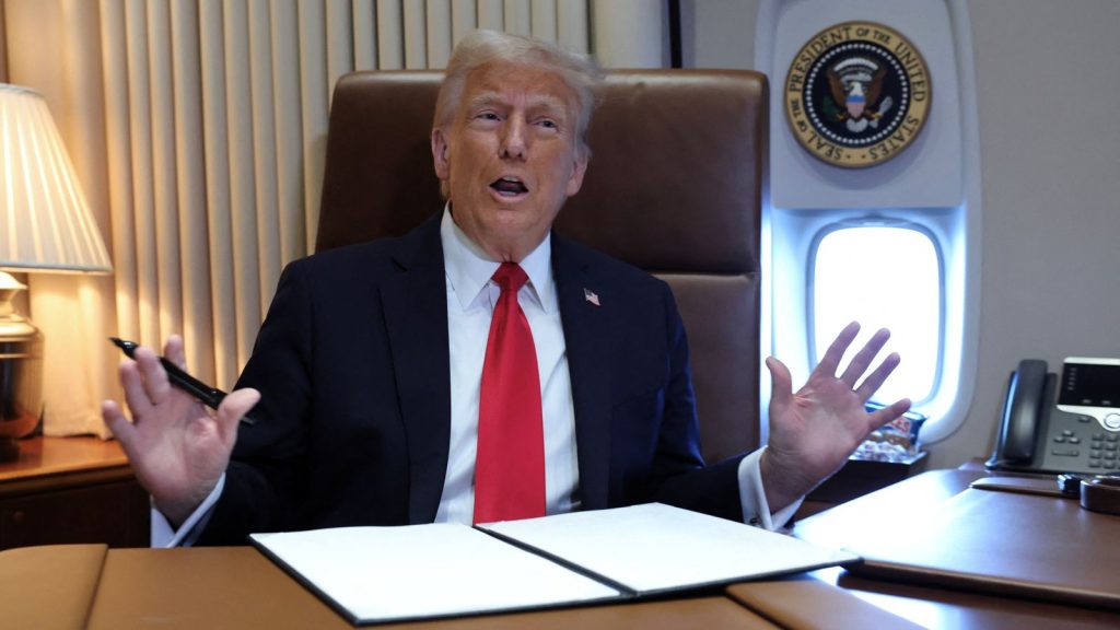 Trump Plans Tariffs on 'All Countries' as Part of Trade Overhaul