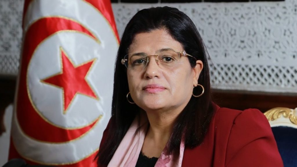 Tunisia President Sacks Finance Minister