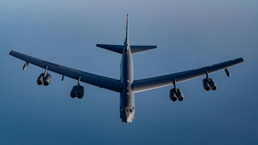 US airliner (News Central TV)