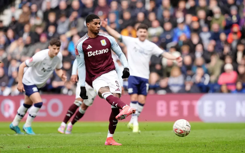 Unai Emery Happy to See Rashford Make Landmark Appearance
