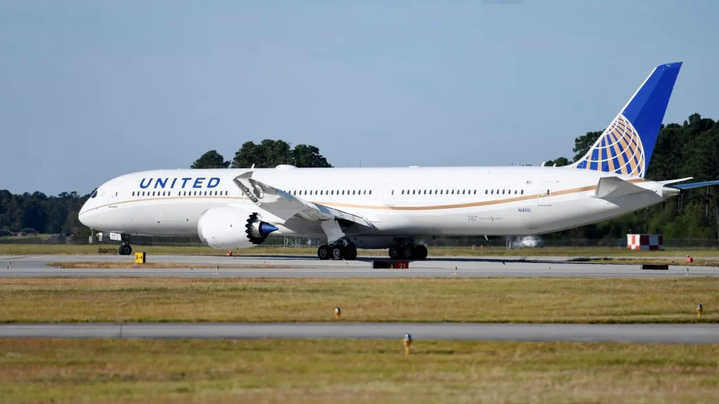 China-Bound Flight Turns Back After Pilot Forgot Passport 