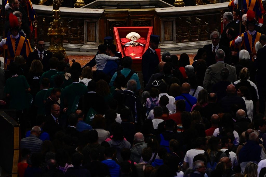 Akpabio Heads Nigerian Delegation for Pope Francis' Burial