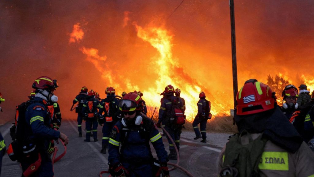 *Wildfire on Greek Island of Chios Continues to Rage for Fourth Day