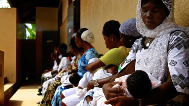 Civil Groups Laud Nigeria's $1Billion Child, Maternal Health Fund

Image: Guardian Nigeria