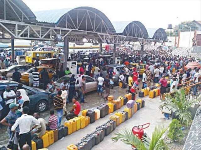 NNPCL Says Fuel Queues Over By Wednesday